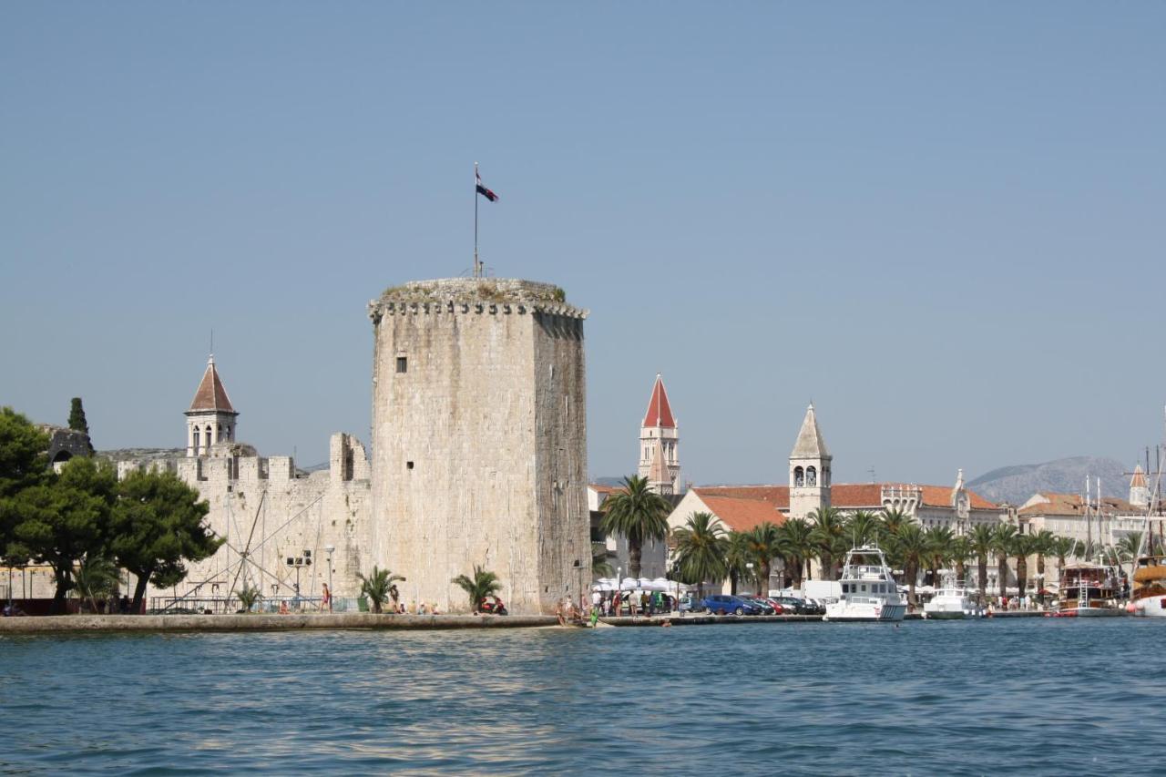 Apartment Planikovica Trogir Eksteriør bilde