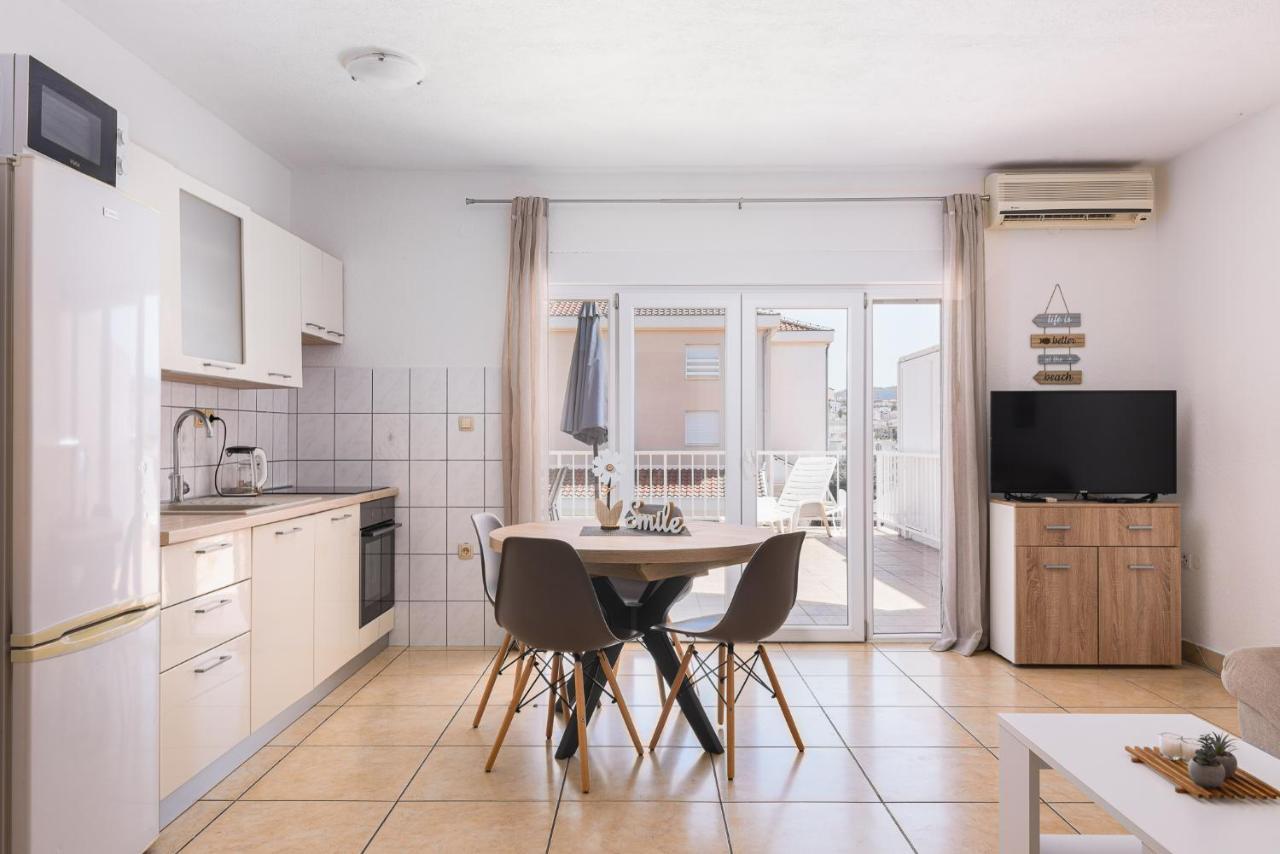 Apartment Planikovica Trogir Eksteriør bilde