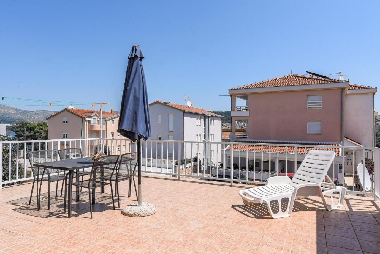 Apartment Planikovica Trogir Eksteriør bilde